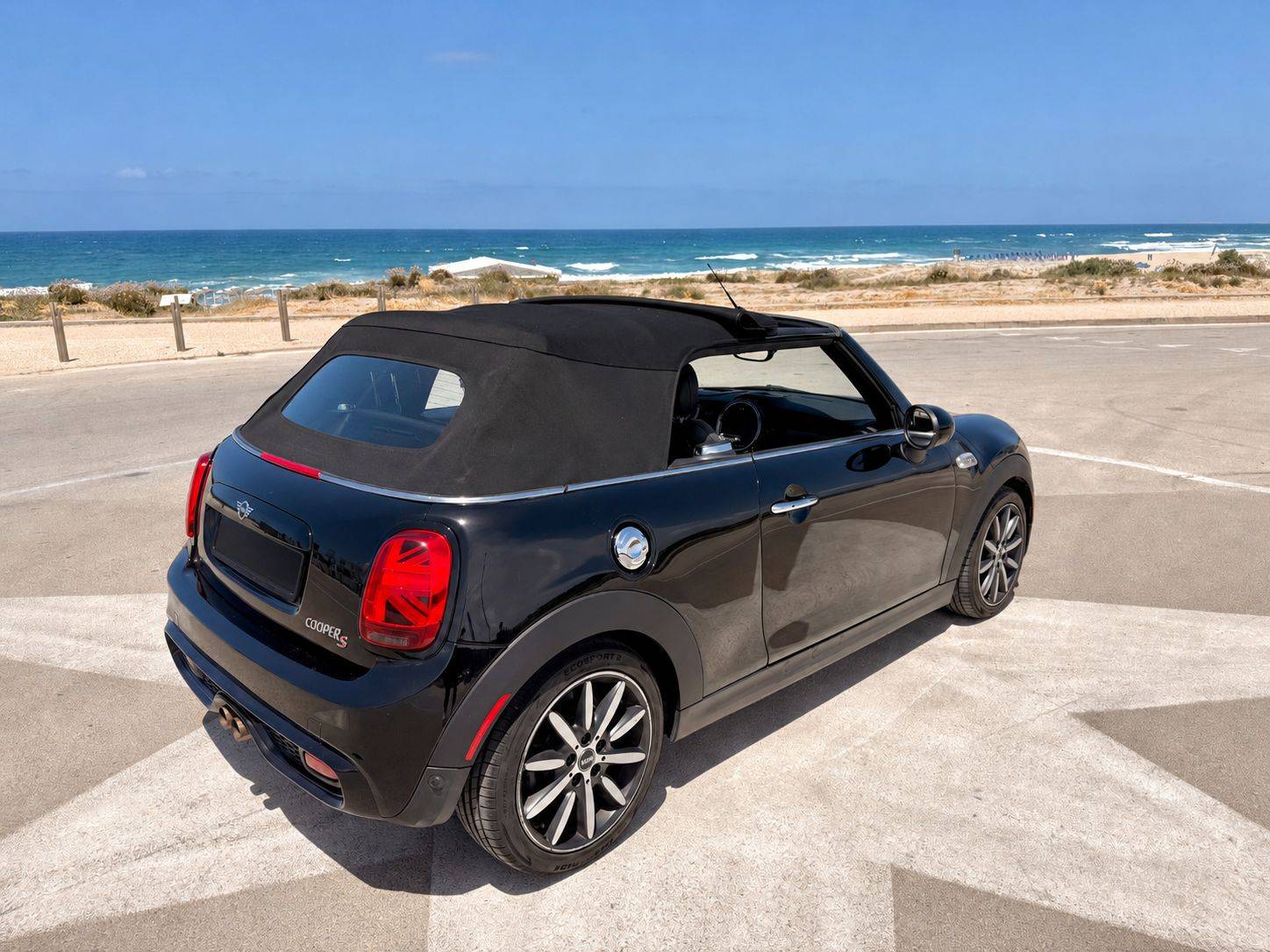 Mini Cooper S Black - 15